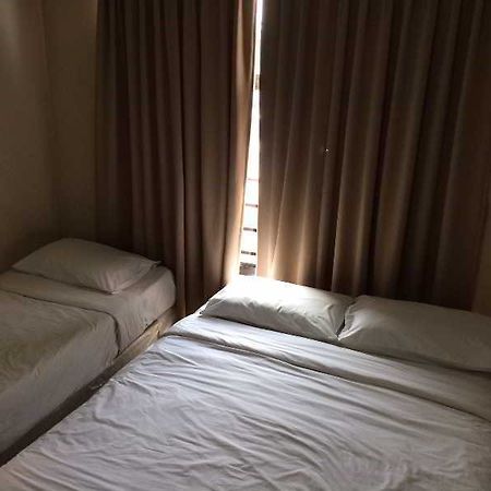 Hotel Zamburger Sg Bakap Kampong Gurun Bagian luar foto