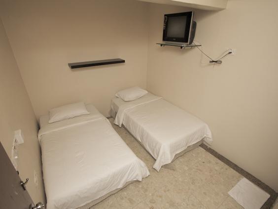 Hotel Zamburger Sg Bakap Kampong Gurun Bagian luar foto