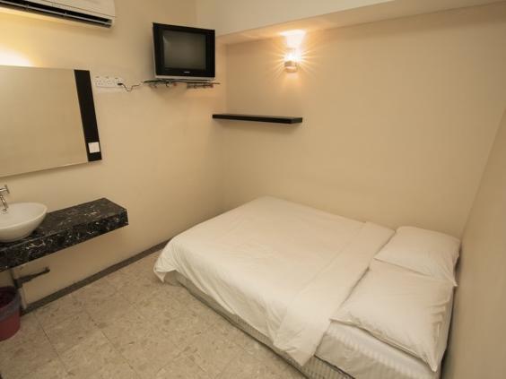Hotel Zamburger Sg Bakap Kampong Gurun Bagian luar foto