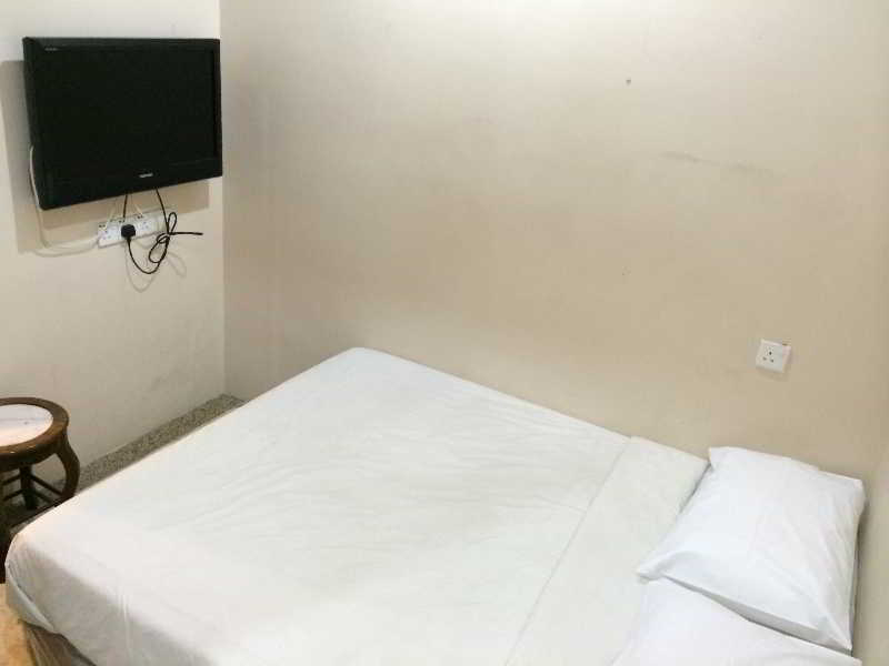 Hotel Zamburger Sg Bakap Kampong Gurun Bagian luar foto